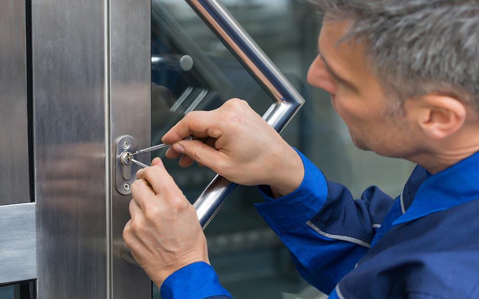 contacter le serrurier Paris 8